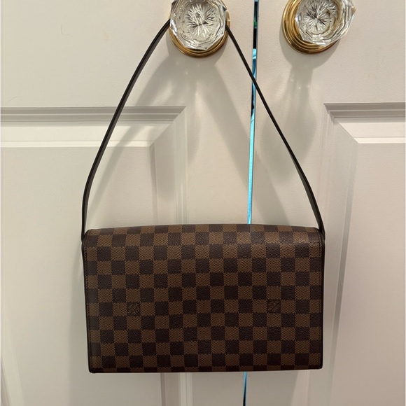 Authentic Louis Vuitton Shoulder Bag - Picture 2 of 7